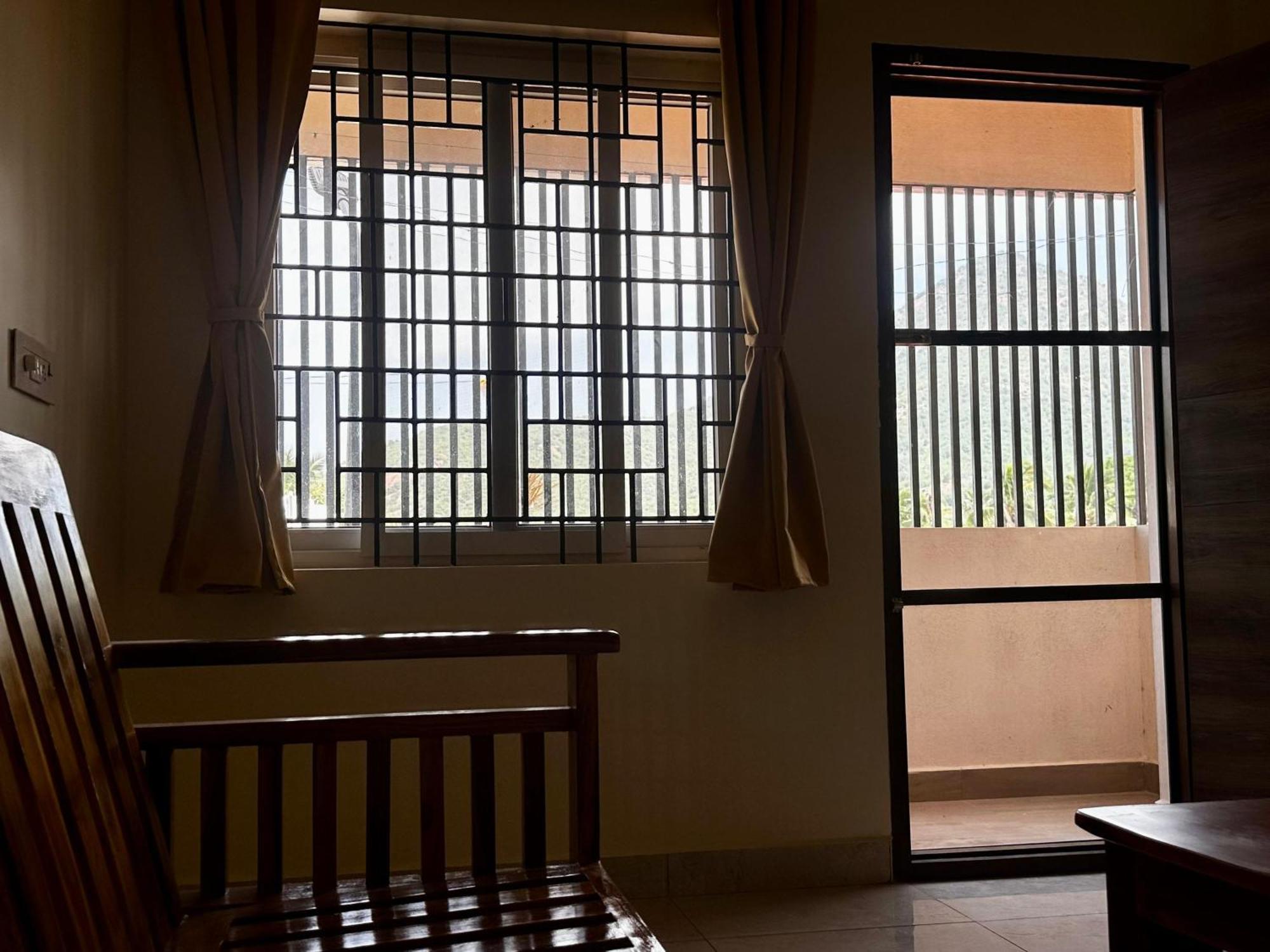 Girivalam Vista Residency Appartement Tiruvannāmalai Buitenkant foto